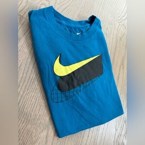 The Nike Tee. XL Youth. In mint condition.